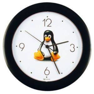 Tux Wanduhr